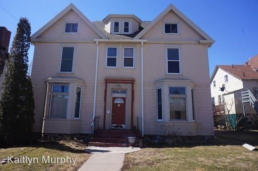 Primary Photo - 15-17 N 15th Ave E