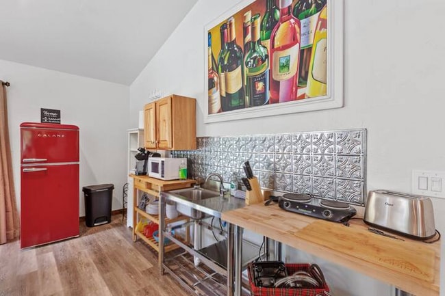 Building Photo - 429 Barnhardt Rd