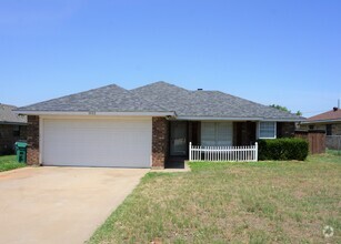 Building Photo - 1112 Lisa Ln