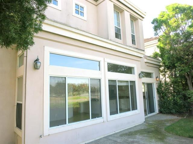 Foto del edificio - 919 Corriente Point Dr