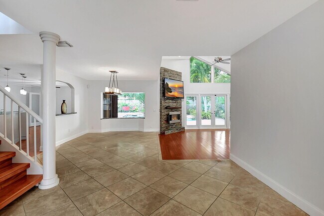 Building Photo - 23213 Boca Club Colony Cir