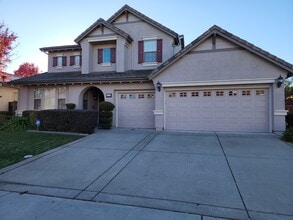 Building Photo - 1385 Oak Valley Dr