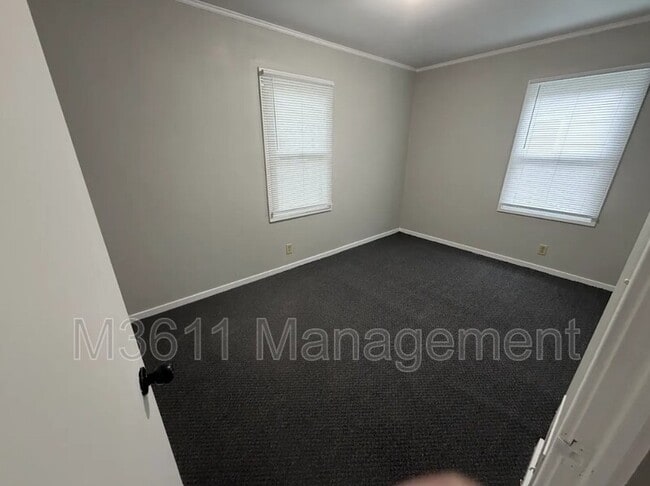 Building Photo - 2745 S 37th St