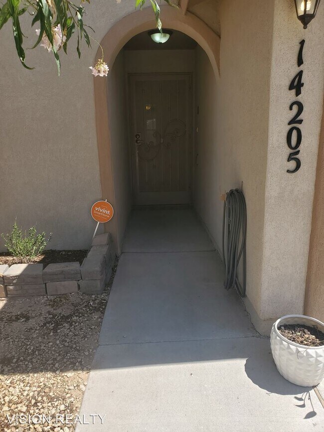 Foto del edificio - 3 br, 2 bath House - 14205 Otter Point Ct.