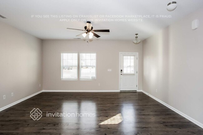 Building Photo - 124 Caprine Ct