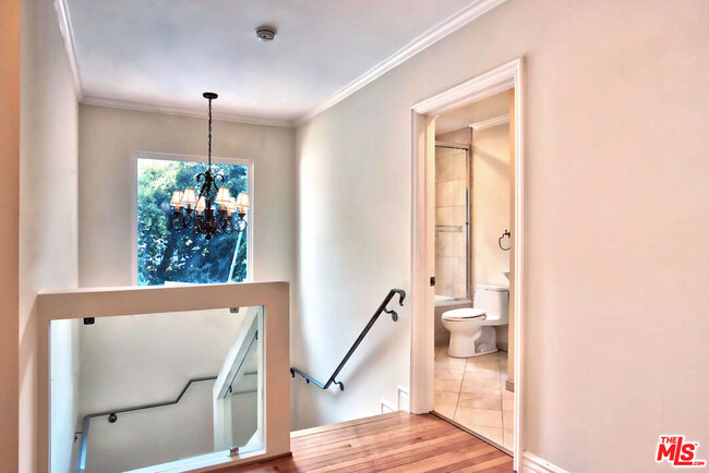 Foto del edificio - 503 N Linden Dr
