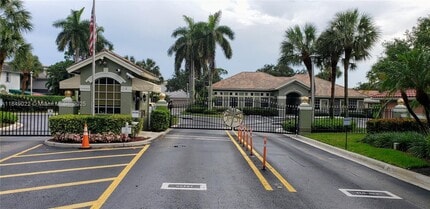 Building Photo - 130 Palm Desert Ln