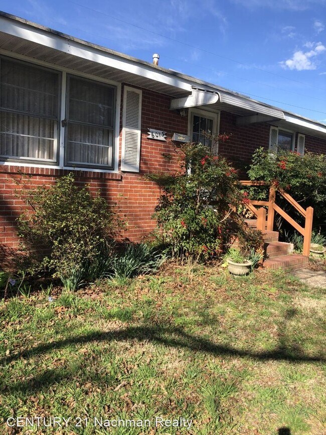 Building Photo - 3 br, 2 bath House - 6013 Chestnut Avenue