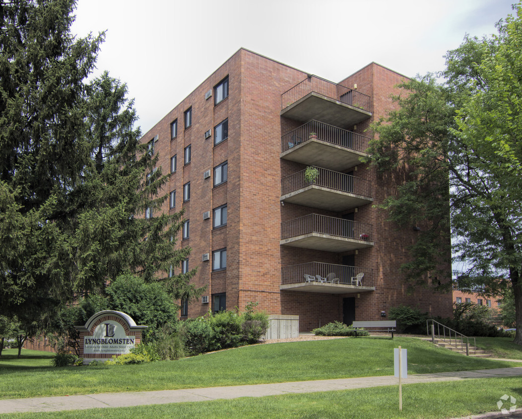 Primary Photo - Lyngblomsten Apartments