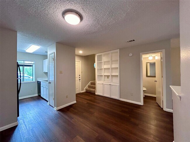 Foto del edificio - 8905 Schick Rd