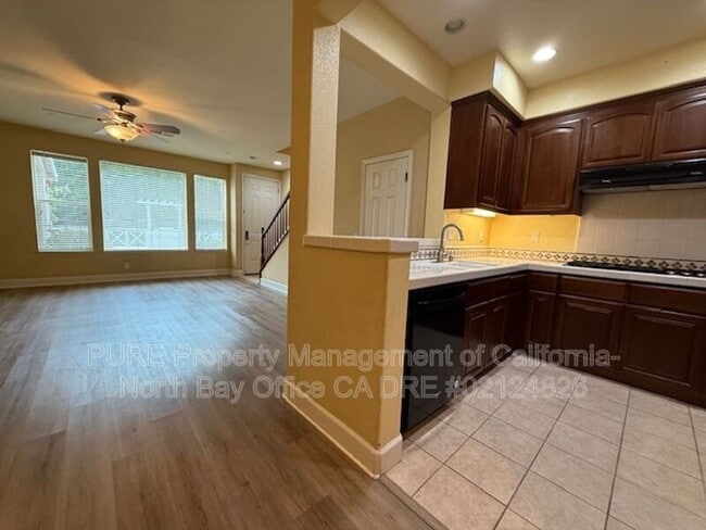 Building Photo - 676 Casella Way