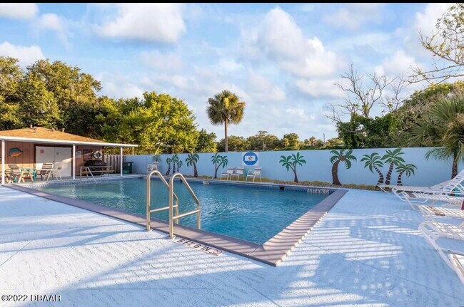 Foto del edificio - 85 Fremont Ave