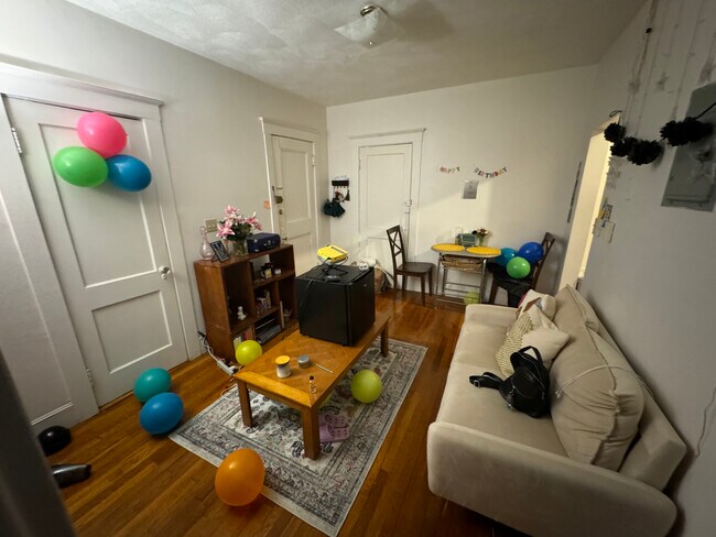 Foto del edificio - 15 Scottfield Rd