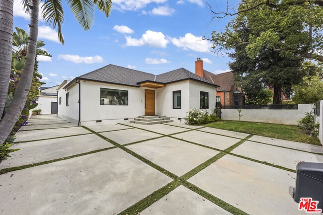 Building Photo - 6459 Colgate Ave