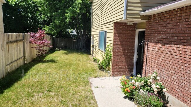 Building Photo - 7826 Chadbourne Dr