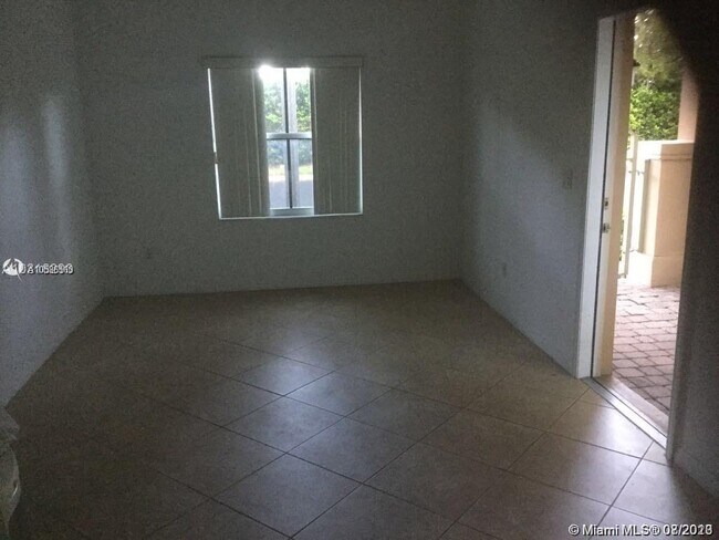 Building Photo - 4939 N Harbor Isles Dr