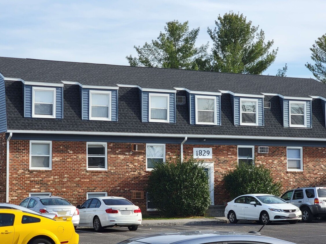 Exterior - 1829 Grayland St