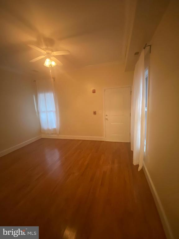 Foto del edificio - 32 Q St NW
