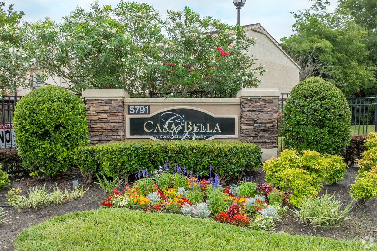 Casa Bella Apartment Homes - 5791 University Club Blvd N Jacksonville, FL  32277 | Apartments.com, image size:1240x826