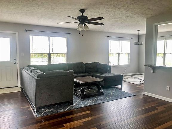 Foto del edificio - 840 Red Clover Ave