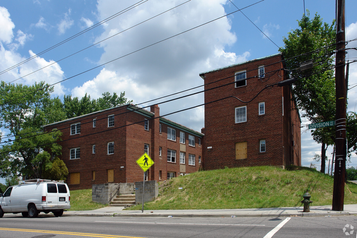 Foto del edificio - 935 Division Ave NE