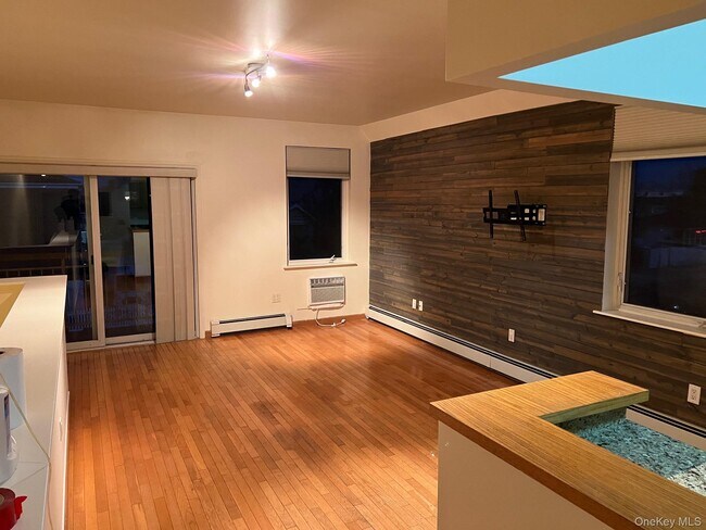 Foto del edificio - 217 Graff Ave