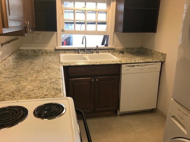 Foto del edificio - 1207 College Ave