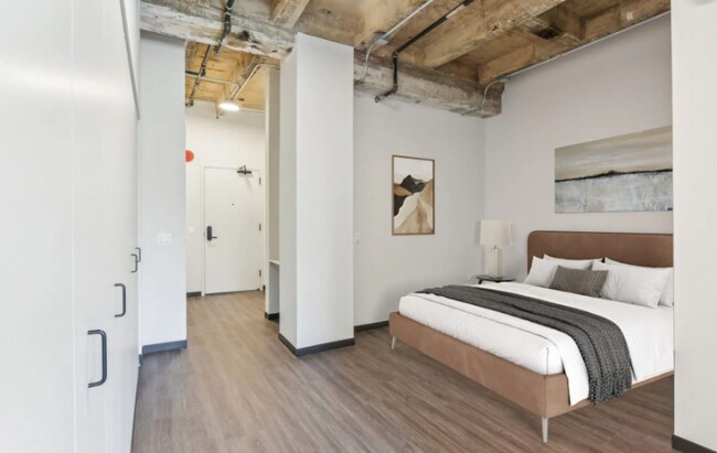 Photo - 145 N Ashland Ave Apartment