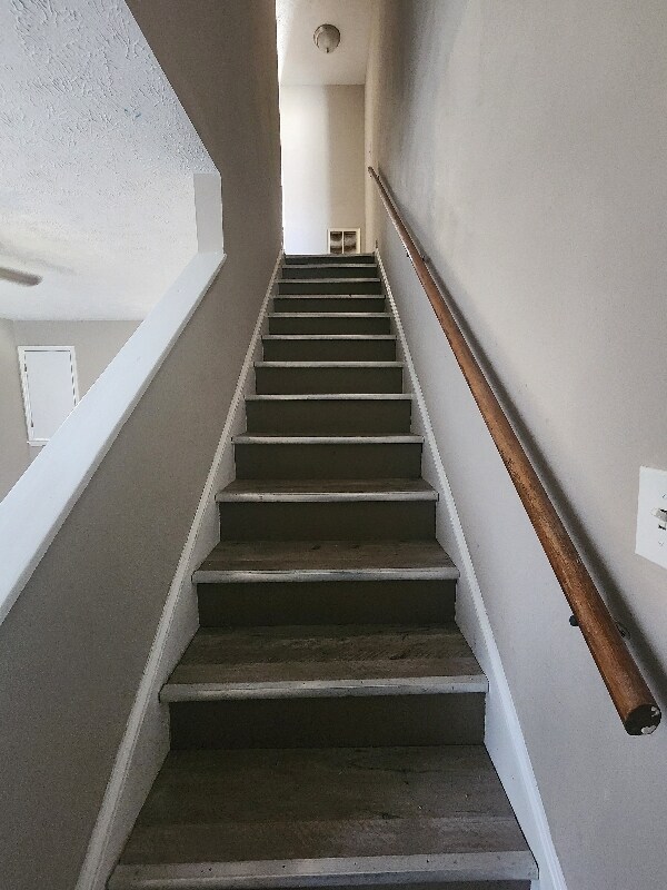 Building Photo - 5750 Aftonshire Dr