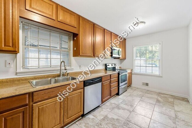 Foto del edificio - Renovated 3 bdrm / 2 bath home in Decatur!...