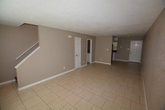 Building Photo - 812 Plum St