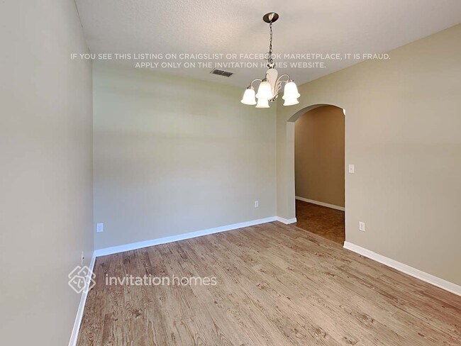 Building Photo - 5848 Windsong Oak Dr