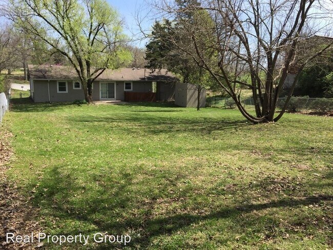 Building Photo - 3 br, 1.5 bath House - 1005 Westwinds Dr
