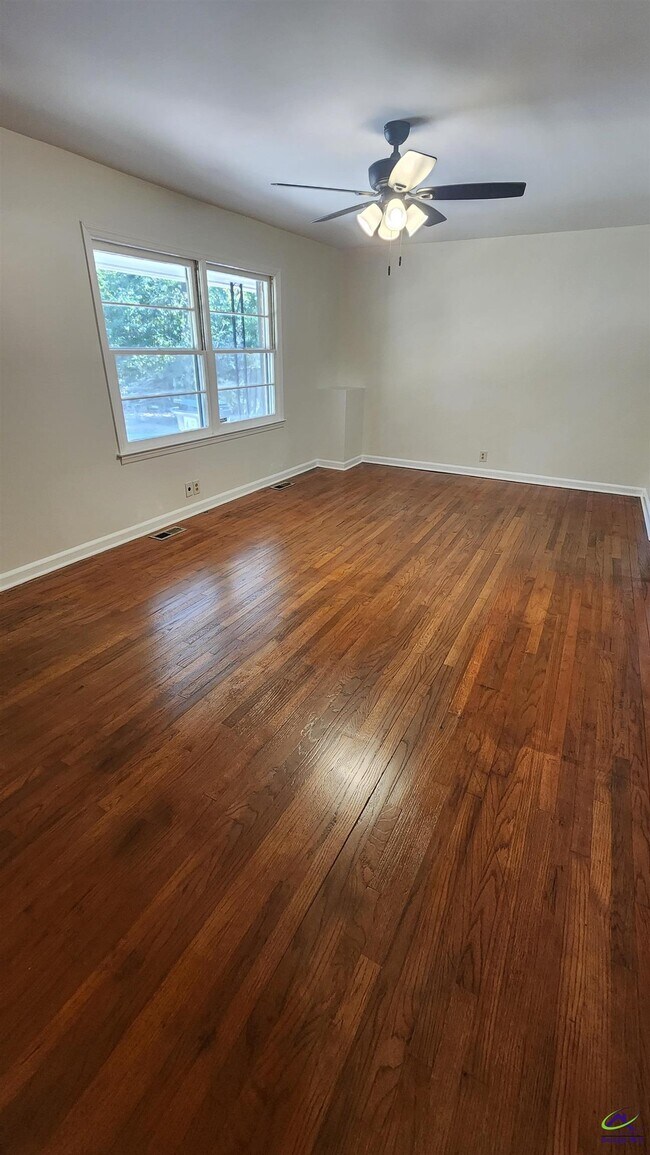 Foto del edificio - 1119 Briarcliff Rd