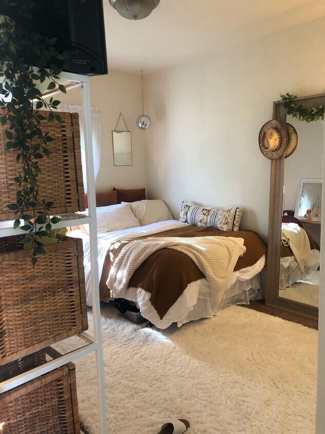 Foto del edificio - 672 Foothill Blvd