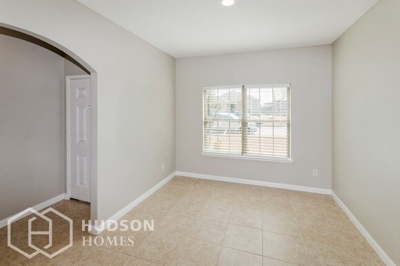 Building Photo - NOW AVAILABLE! 129 Collin St, Anna, TX 754...