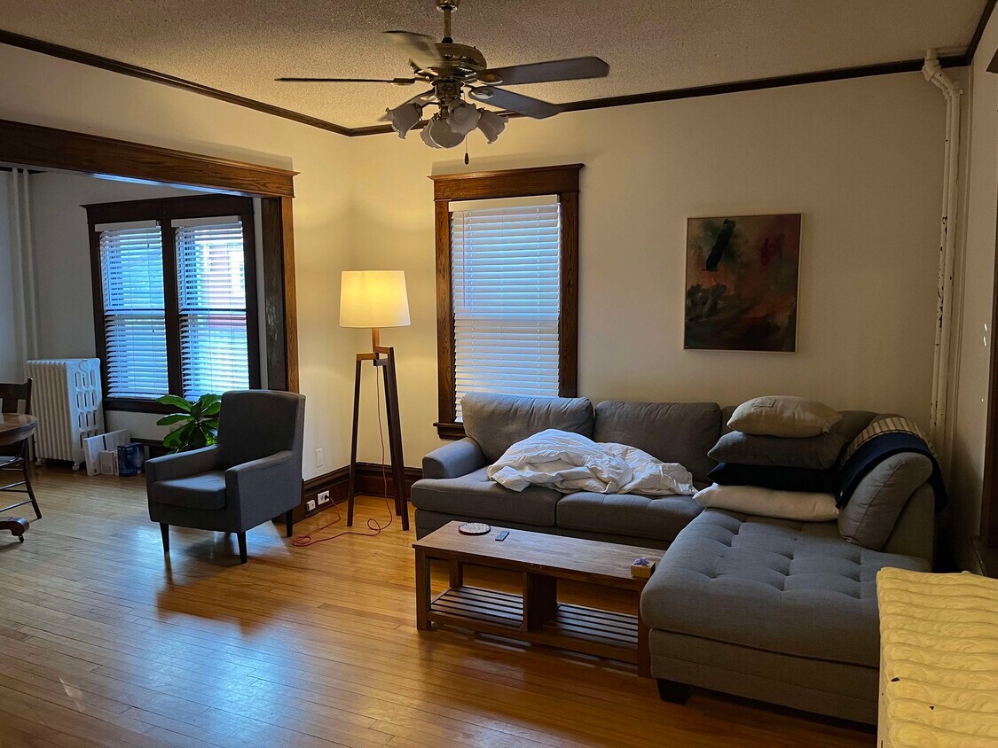 Foto principal - 3121 Emerson Ave S