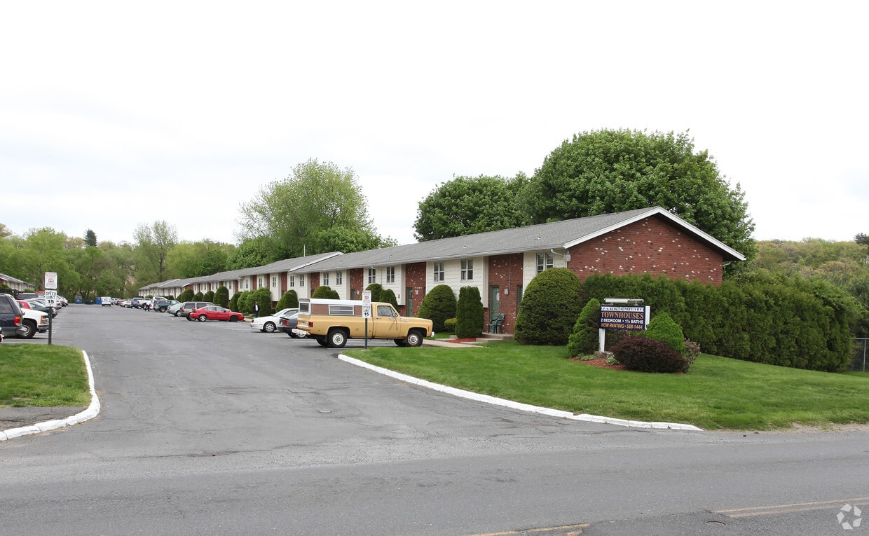Park Square Townhouses Westfield, MA