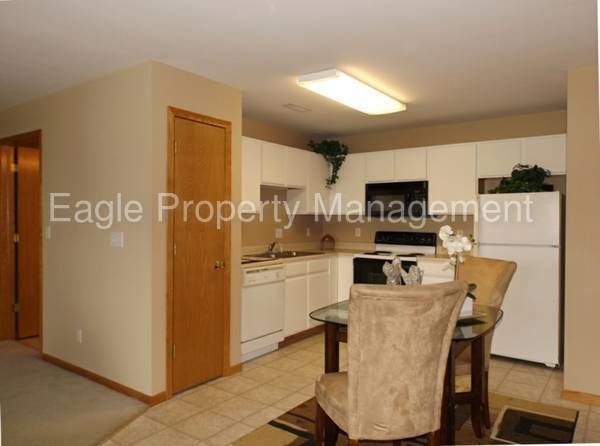 Building Photo - 6723 Creekside Dr NE