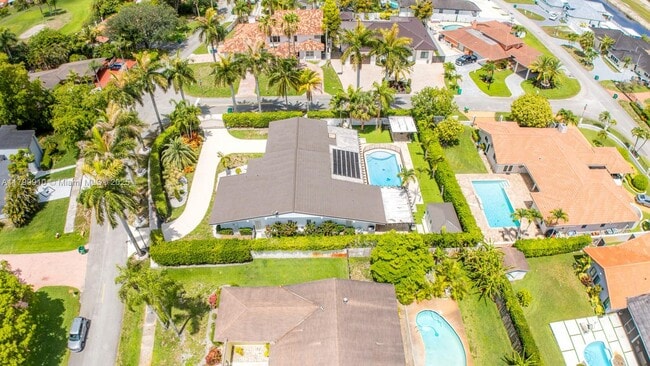 Foto del edificio - 7345 N Oakmont Dr