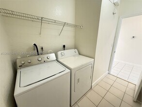 Building Photo - 15131 SW 23rd Ln