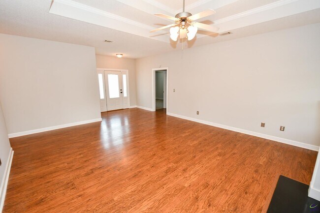 Building Photo - 104 Newport Avenue