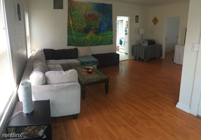 Building Photo - 2 br, 1 bath House - 129 Glenwood Ave