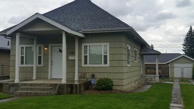 Building Photo - 2108 W Montgomery Ave