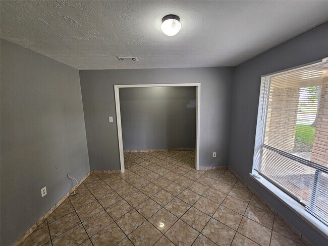 Building Photo - 16806 Firth Ln