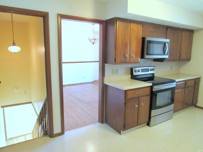Building Photo - 4401 E Cambridge Ct