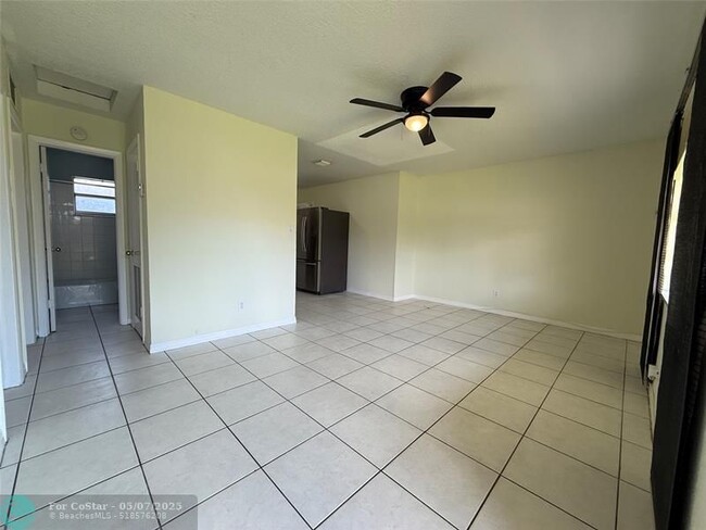 Foto del edificio - 634 SW 4th Ave