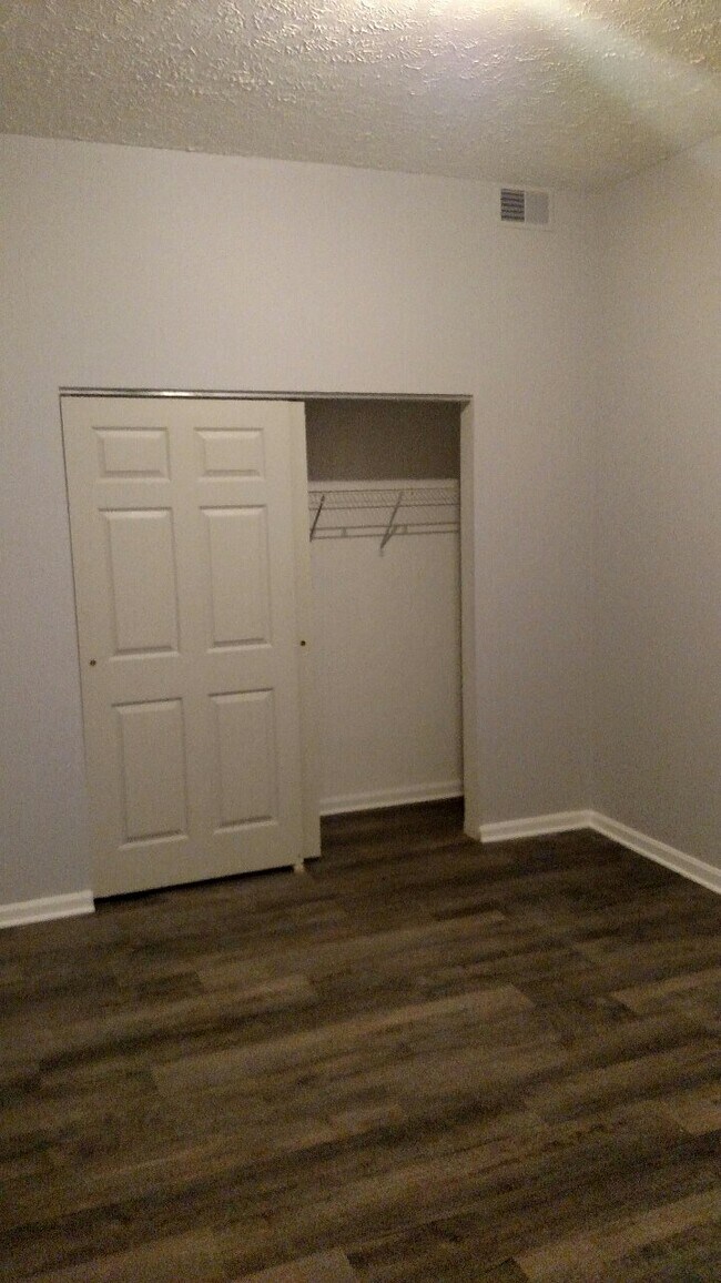 Foto del edificio - 142 Middle Ave