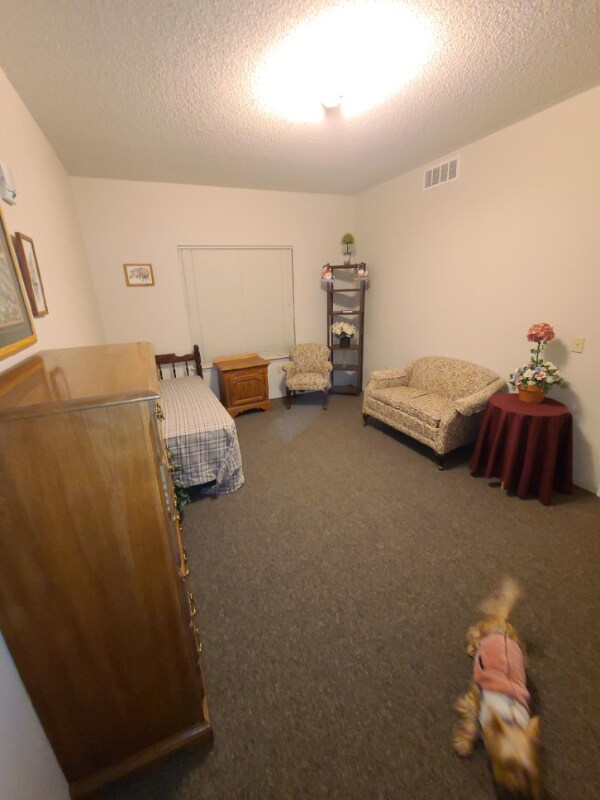 Foto principal - 811 W Coomer St