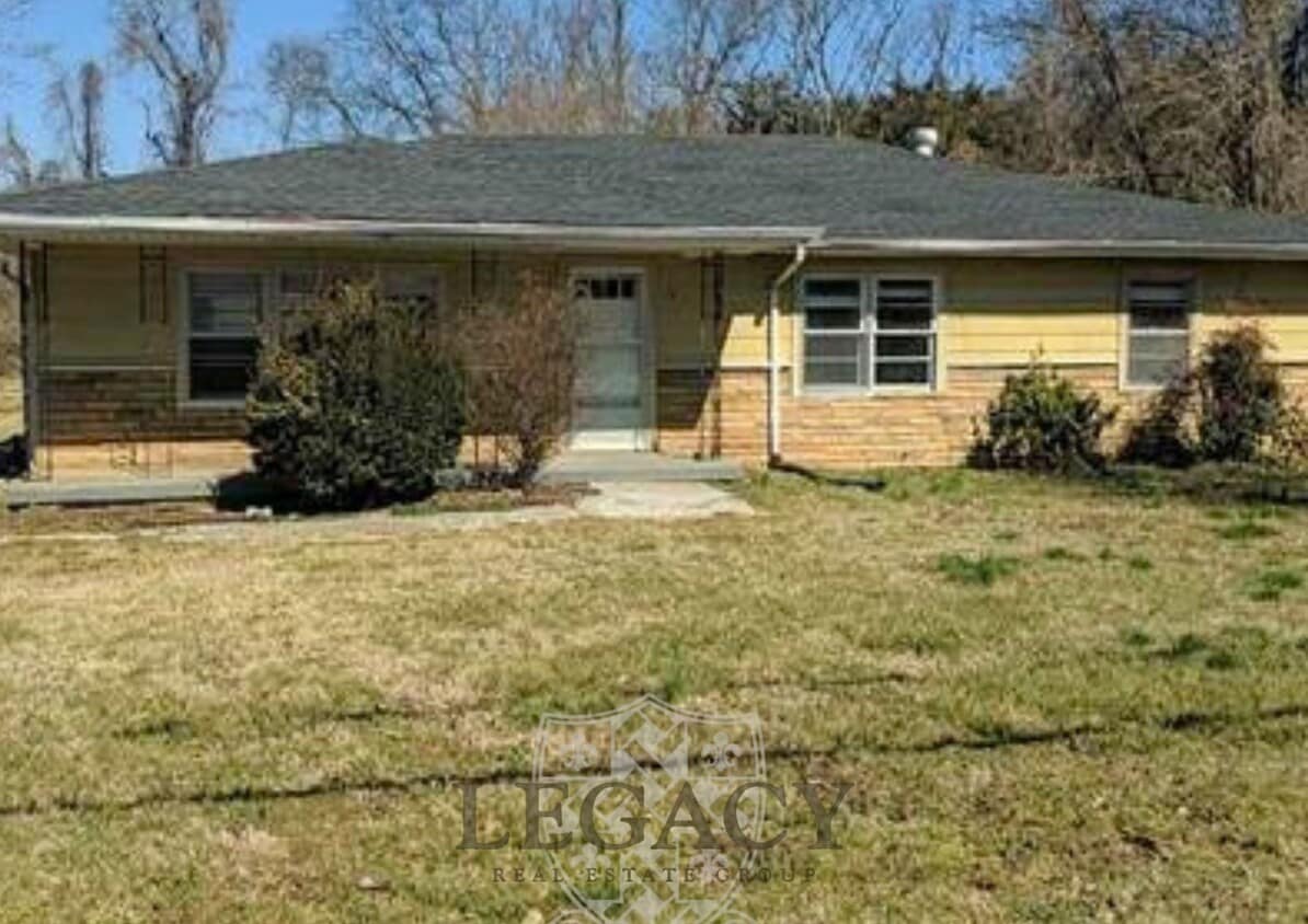 Photo - 210 W Lokey Ave (Murfreesboro, TN)